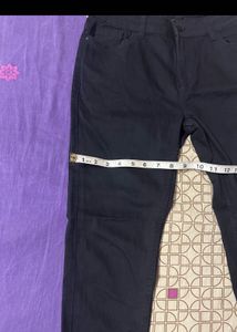 Max UAE Skinny Medium Rise Black Jeans