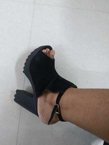 Black Peep-Toe Slingback Sandals
