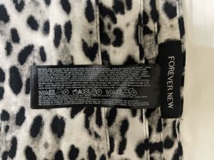 Forever New Stole