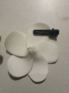 Floral Hair Clip