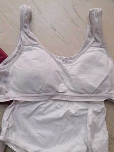 Combo  Of Four  One In Hnm Sports  Bra All Brnded