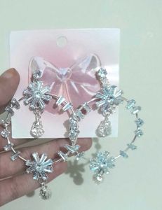 AD Sparkling Crystal Earrings