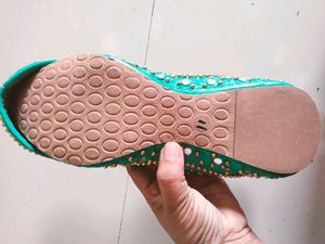 🤩So Beautiful 👑 Footwear Size 10 Ins