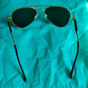 Cool sunglasses 😎