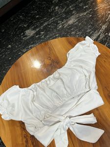 very dreamy, white crop top