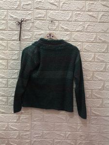 Stylish Green Embellished Cardigan