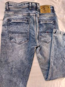 tommy Hilfiger jeans