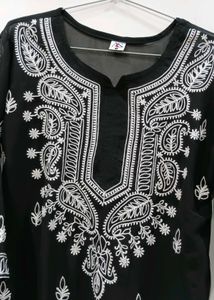 Elegant Black Embroidered Kurta