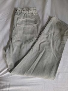 Khaki Boyfriend Jeans