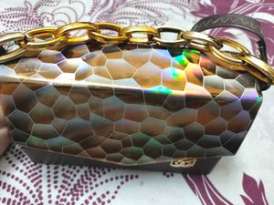 Stylish And Luxurious Purse