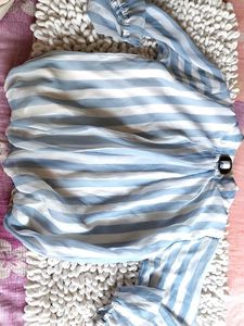 STRIPED BLUE TOP🎀