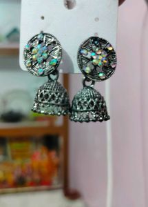 Sparkling Circle Earrings