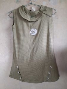 Cute Olive Green Top