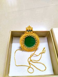 Green Stone Gold Necklace