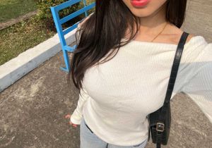 ~WHITE OFF THE SHOULDER TOP~