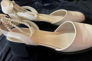 Vintage Off white Heels 🌷