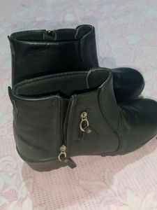 Black Boot For Women