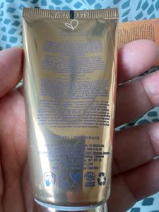 Sealed New KoraOrganics 2in 1 Mask