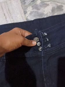 Stylish Black Jeans