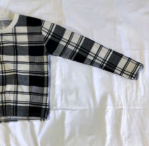 Black &amp; White Plaid Long Sleeve