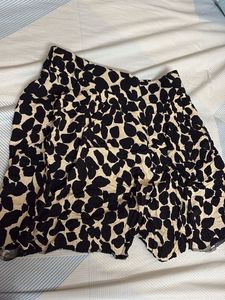 H & M shorts