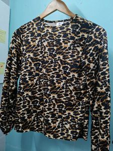 Leopard Print Long Sleeve Top😍