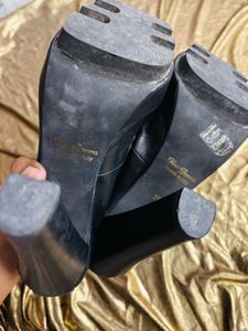 Black High Heels Shoe