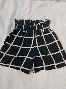 Trendy Grid Shorts