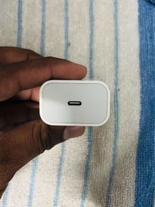 Apple 20W USB-C Power Adapter