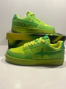 RADIOACTIVE Comet Sneakers 👟 ORIGINAL UK-9