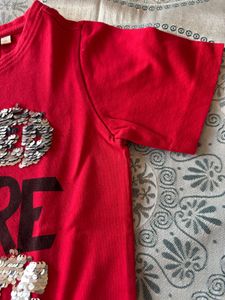 Red sequence T-Shirt