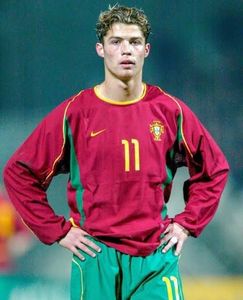 Portugal 2002 home ronaldo 11 football jersey