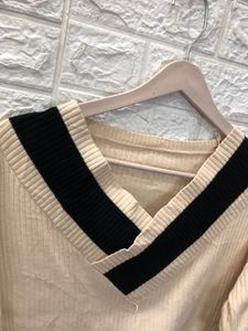 V-Neck Knit Sweater👜🕶️‼️