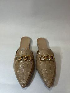 Beige Crocodile Textured Flats Box Packed Size 5-7