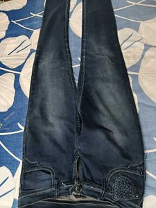 Denim Jeans with Embroidered Pockets