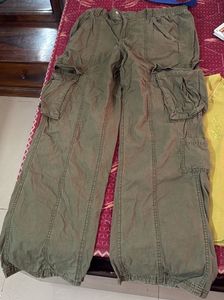 cargos hnm women