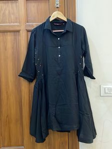 Elegant Black Tunic Top