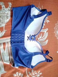 haevy padded Bra 34 to 36 pick 1