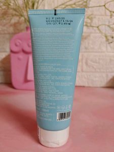 Dot And key Barrier Repair Hydrating facewash