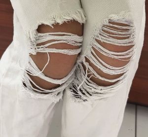 🌸 MUST-HAVE WHITE RIBBED JEANS 🌸