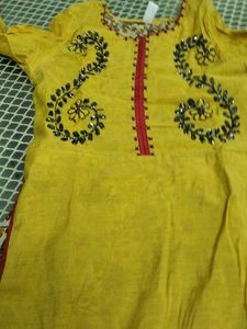 Beautiful Kurta With Hand Work
