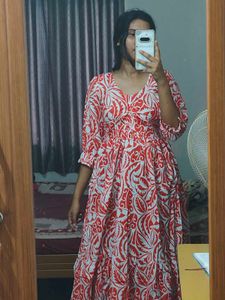 Red &amp; White Leaf Print Maxi Dress