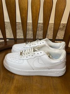 Nike Air Force 1 - Classic White Sneakers