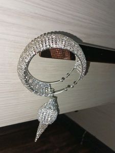 Trendy Silver Diamond Bracelet For Girls