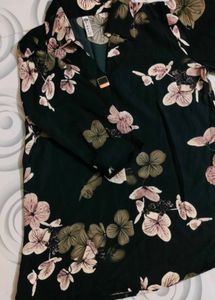 Floral Print three quarters Sleeve Top