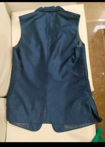 Elegant Blue Waistcoat With Pant
