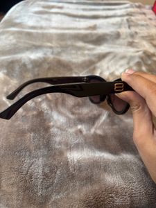 Chic Black Sunglasses