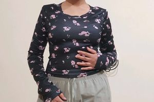 Black Floral Print Crop Top