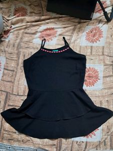 Black Flarred Top