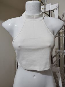 Xs- White Halter Neck Crop Top